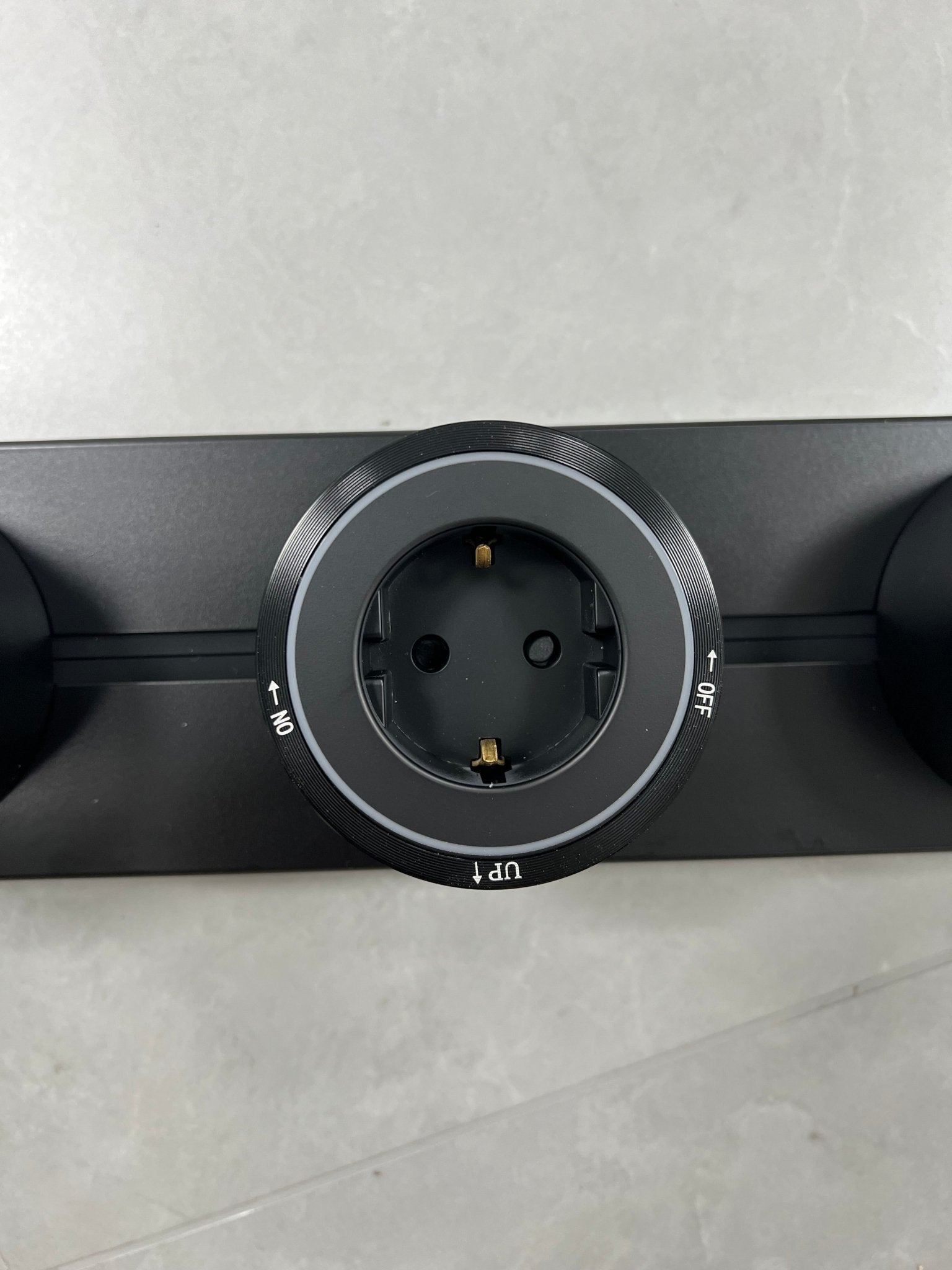 Power Track Socket 8000W — Powerful, Reliable, and Modern - homekt - Specialty department stores
