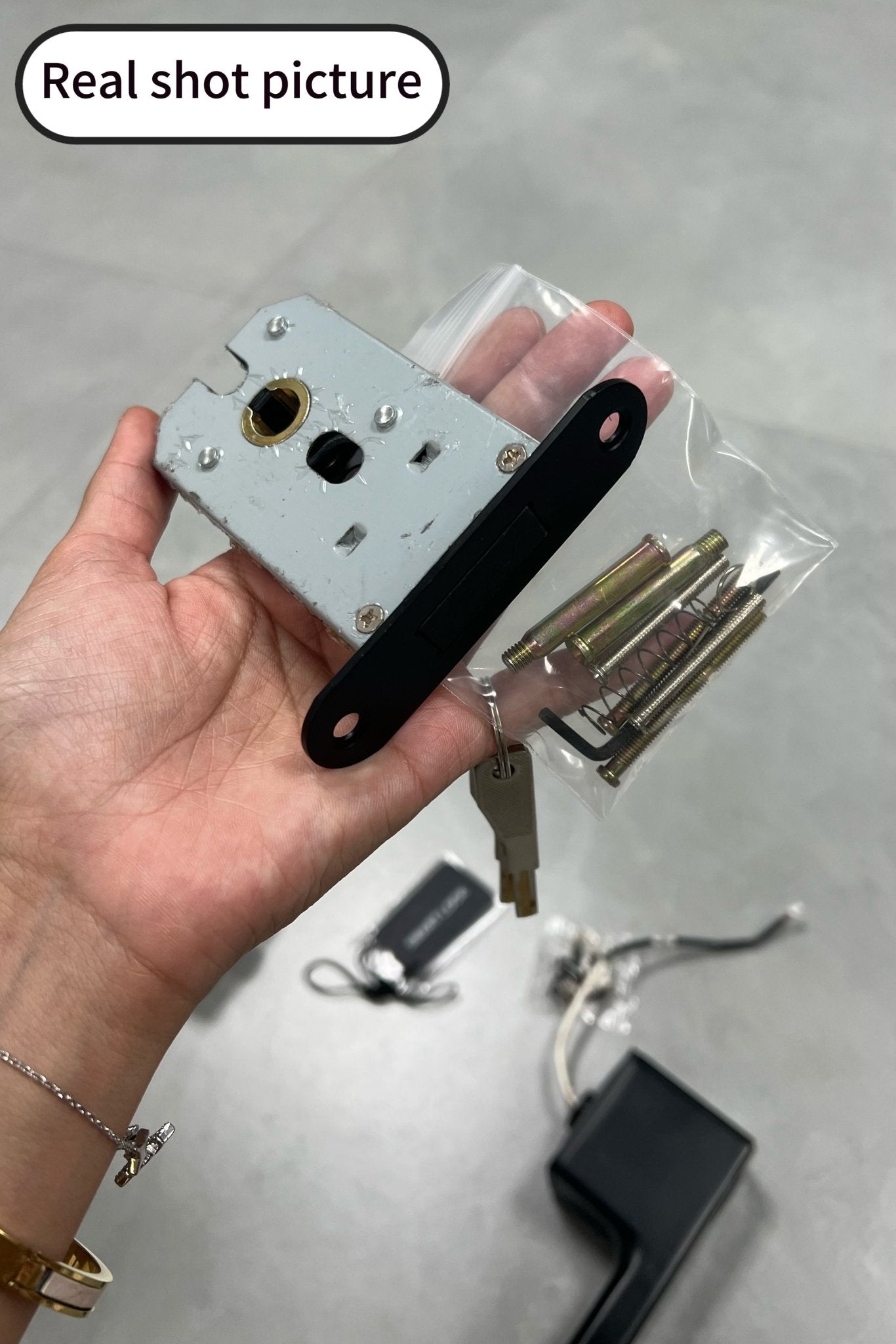 Y01 Smart Slim Door Lock with Single Latch | Fingerprint, PIN, IC Card & Tuya App - homekt - Specialty department stores